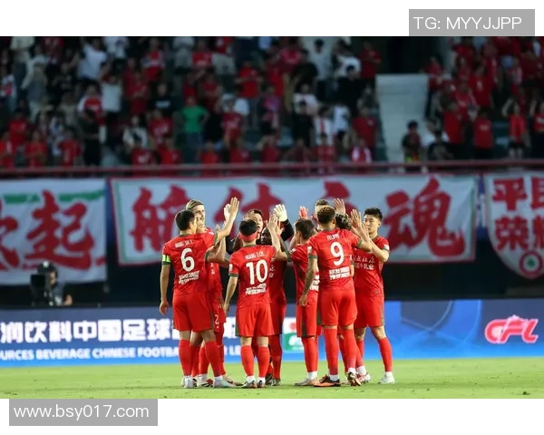 中超焦点战鲁能迎战大连全力争胜展现球队实力与斗志